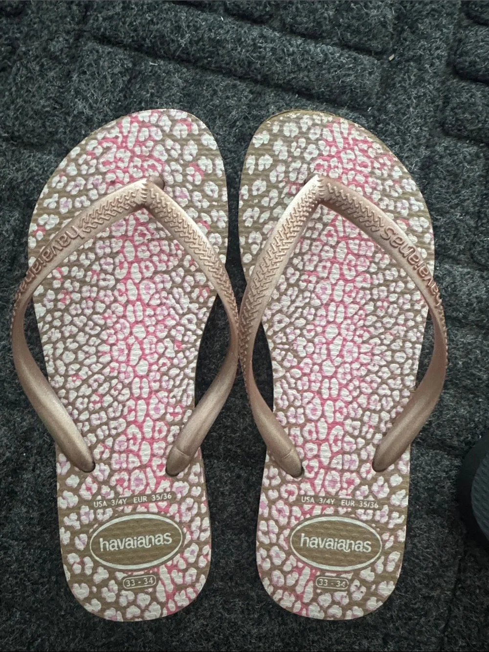 Havaianas two pairs